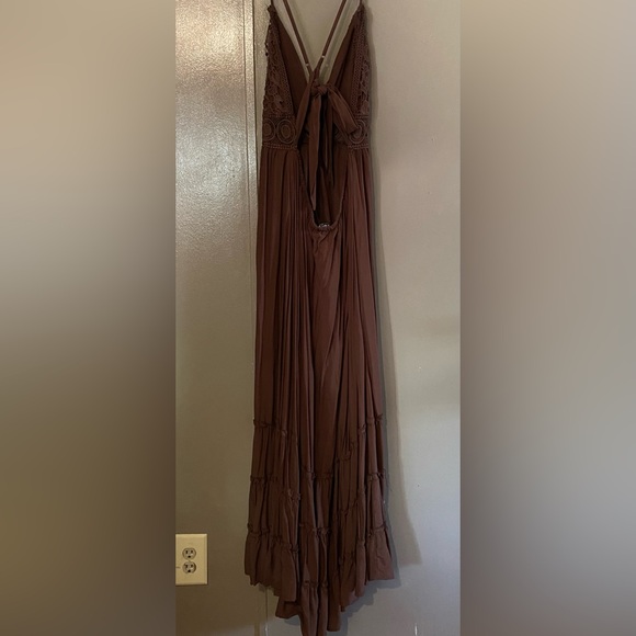 Beautiful Women's Boho Brown Sleeveless Maxi Dress with Lace Detail - rue21 - Picture 5 of 7